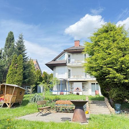 Diamondvilla, 4 Bedroom Apartment, Garden & Spa 布拉格 外观 照片