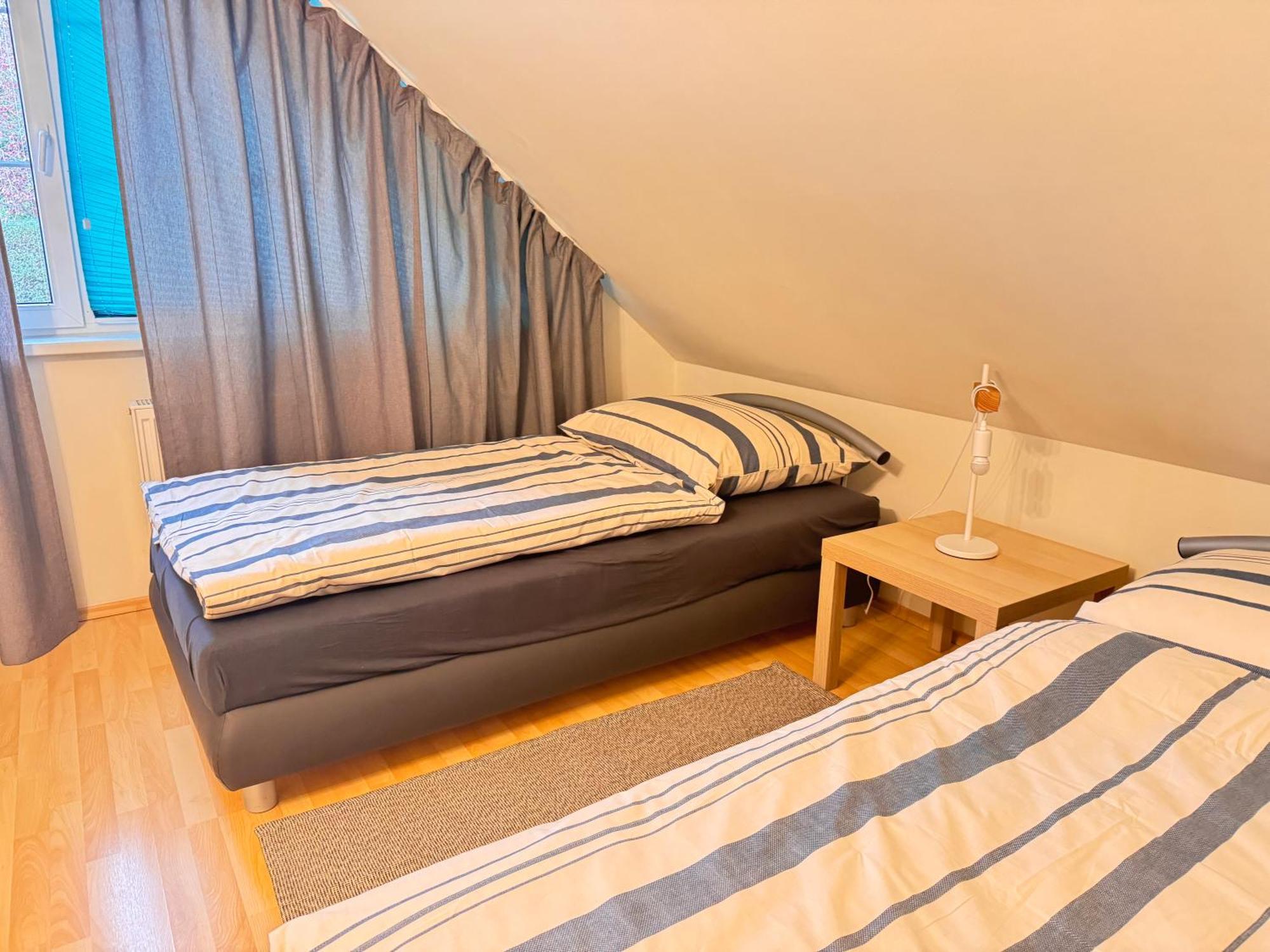 Diamondvilla, 4 Bedroom Apartment, Garden & Spa 布拉格 外观 照片