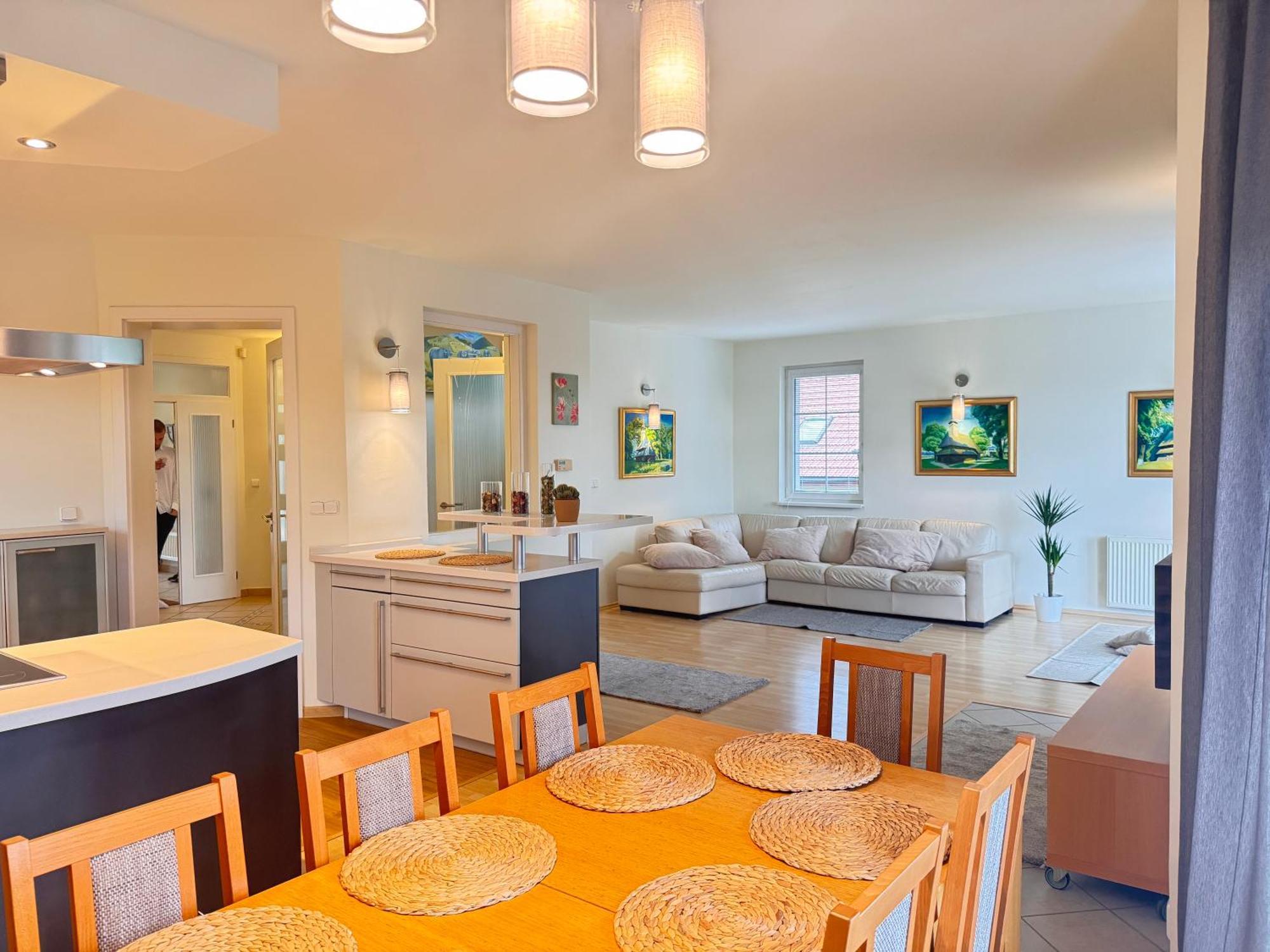 Diamondvilla, 4 Bedroom Apartment, Garden & Spa 布拉格 外观 照片