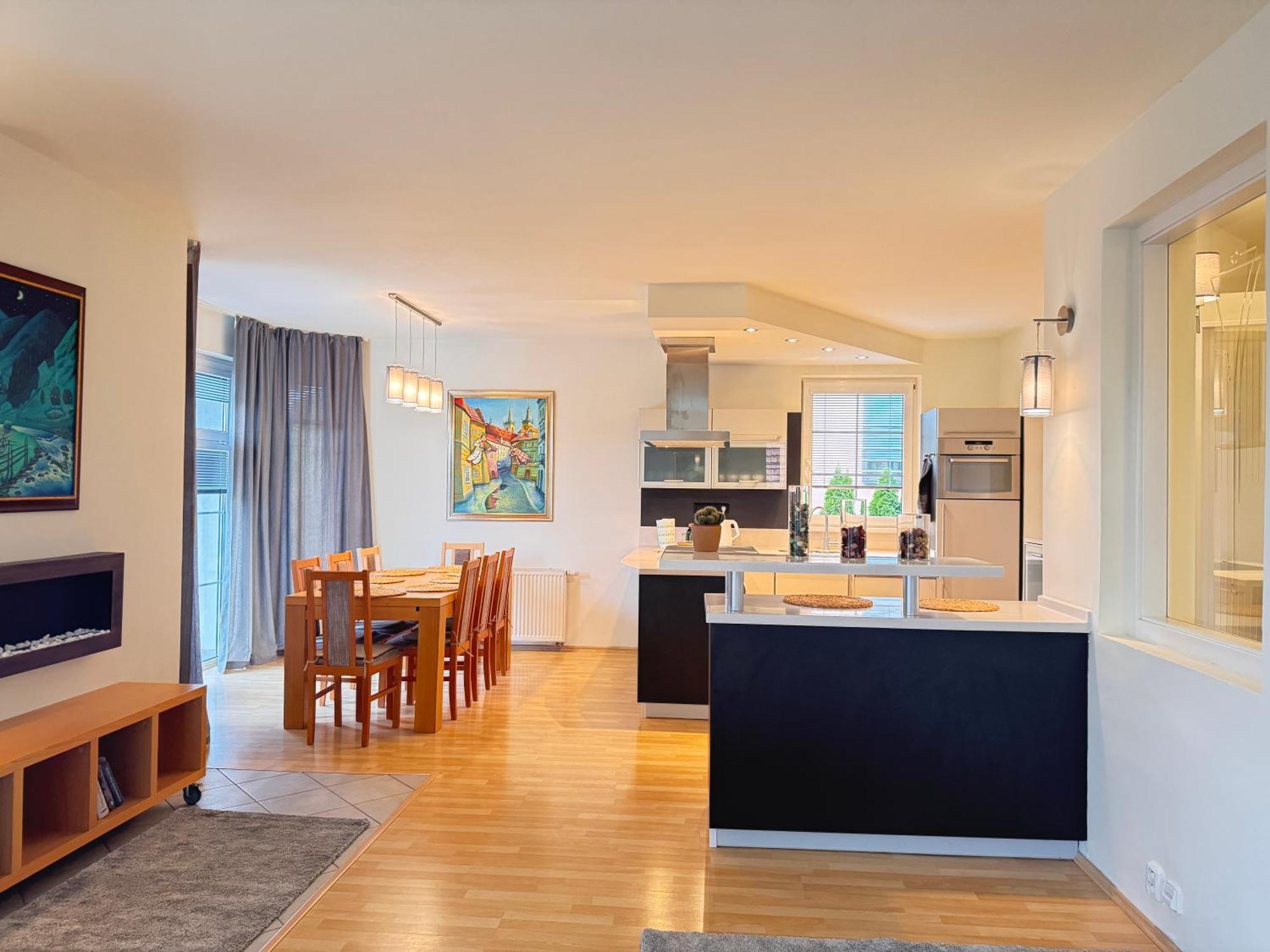 Diamondvilla, 4 Bedroom Apartment, Garden & Spa 布拉格 外观 照片