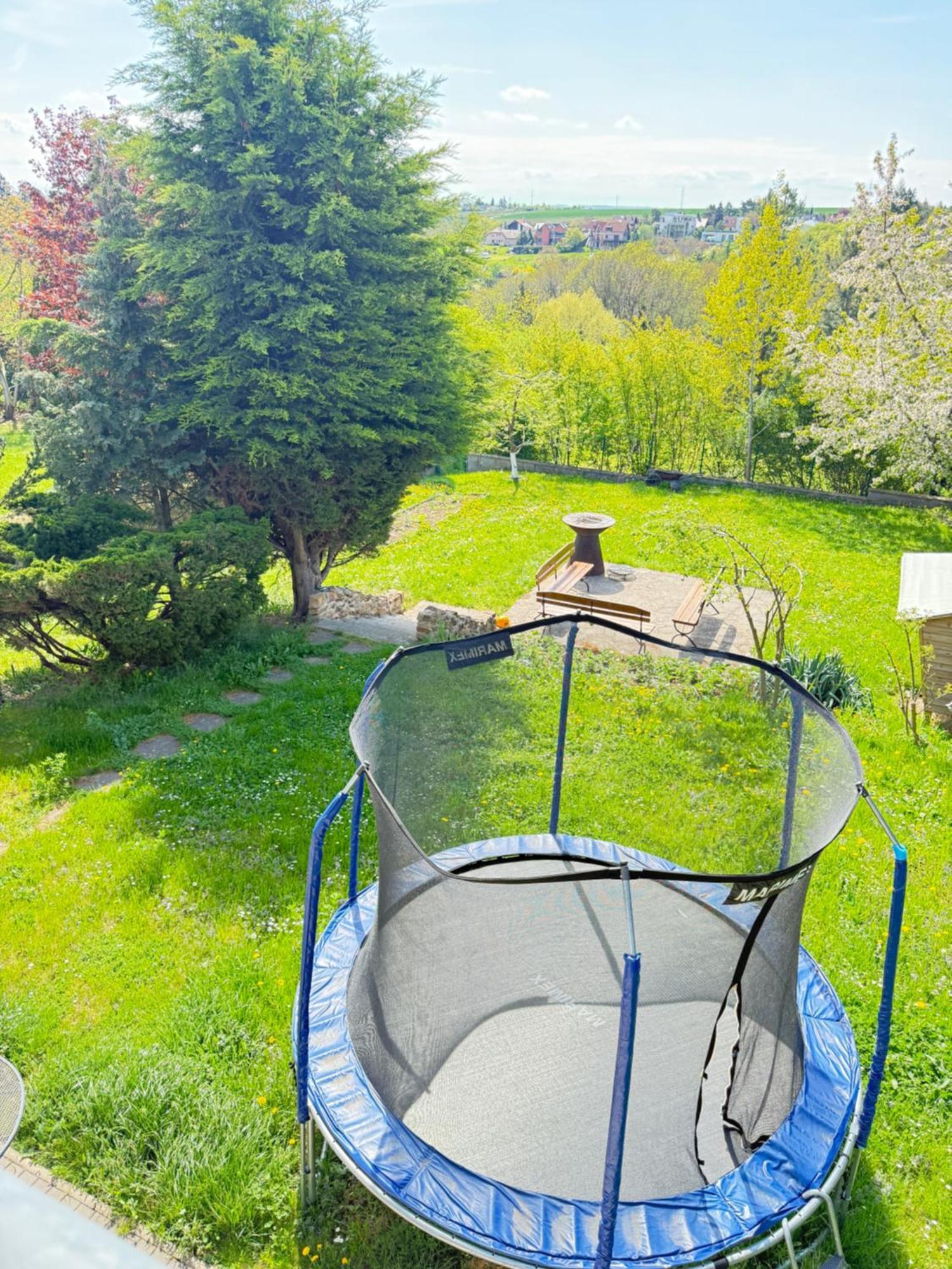 Diamondvilla, 4 Bedroom Apartment, Garden & Spa 布拉格 外观 照片