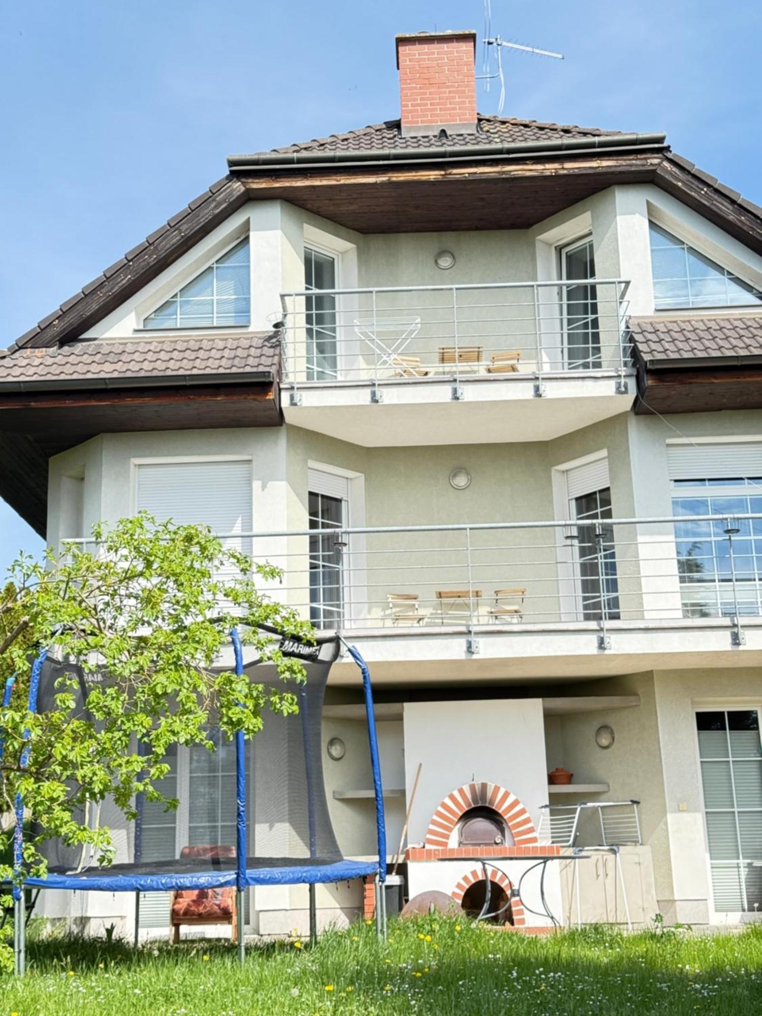 Diamondvilla, 4 Bedroom Apartment, Garden & Spa 布拉格 外观 照片