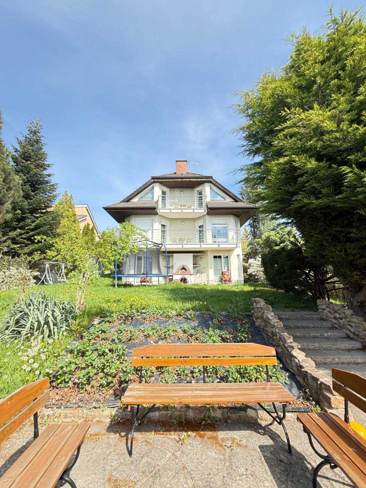 Diamondvilla, 4 Bedroom Apartment, Garden & Spa 布拉格 外观 照片